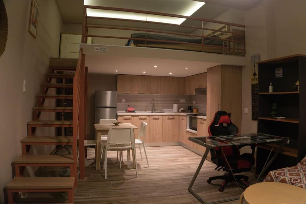 Modern Cozy Appartment In Солун Екстериор снимка
