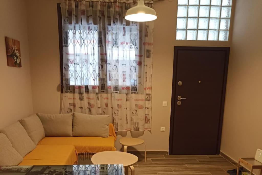 Modern Cozy Appartment In Солун Екстериор снимка